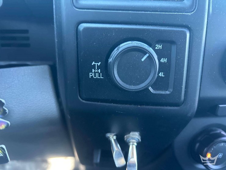 2017-ford-f150-image-15