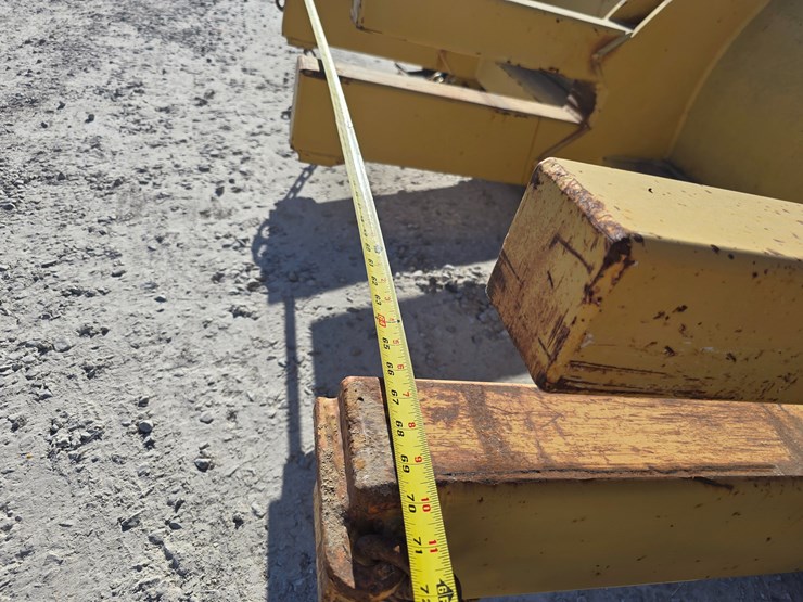 #22386-•-hla-4500-snow-pusher-image-11