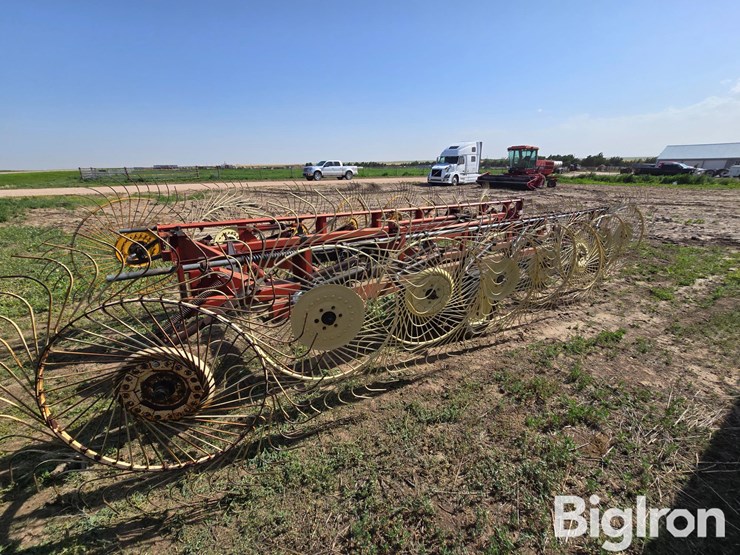 h&s-bi-fold-rake-image-4