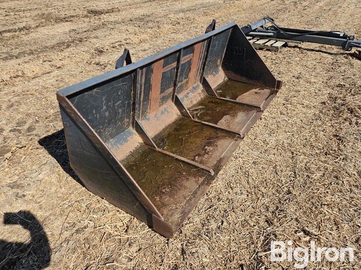 8'-loader-bucket-w/-skid-steer-mounting-plate-or-westendorf-loader-mounts-image-3