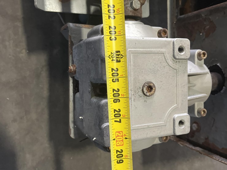 springland-grain-bin-power-sweep-floor-auger-image-20