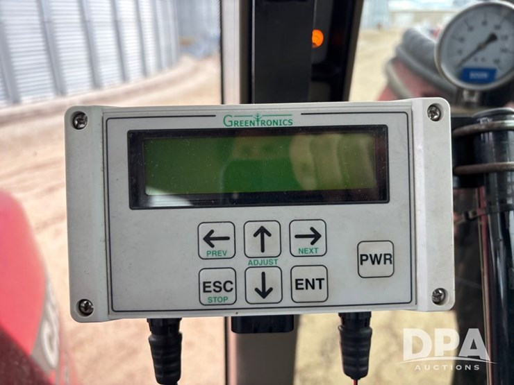 2014-case-ih-3016-image-90