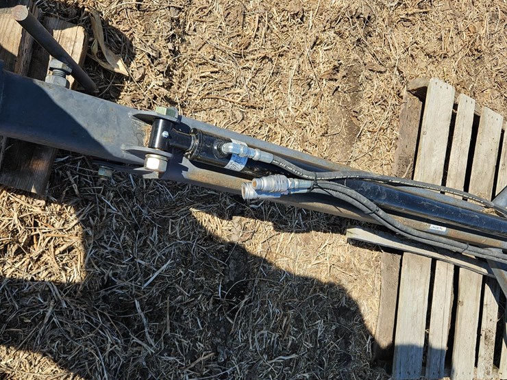 hydraulic-jib-crane-skid-steer-attachment-image-12