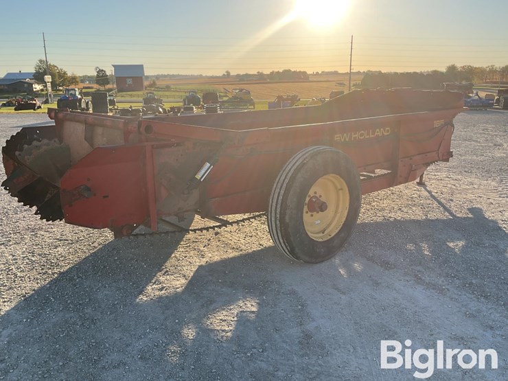 new-holland-165-image-5