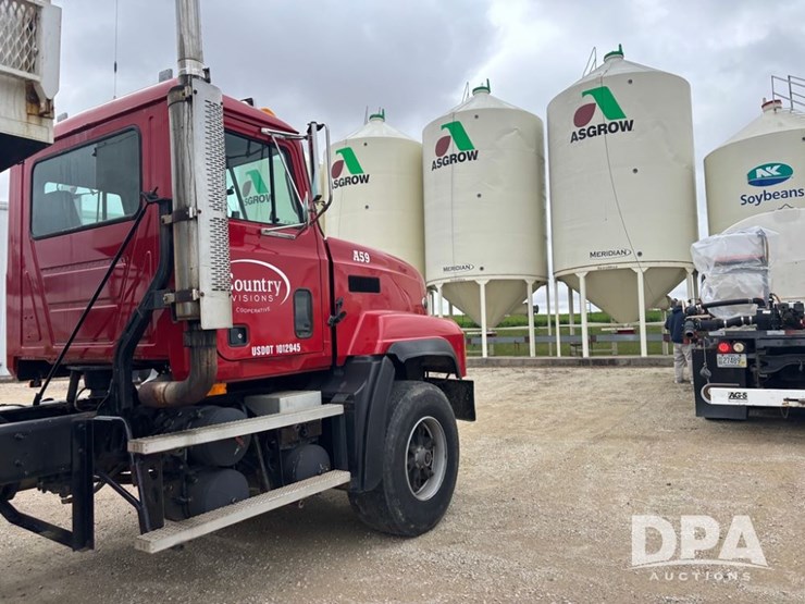 2000-mack-truck-(dr12562-unit-a59)-image-19