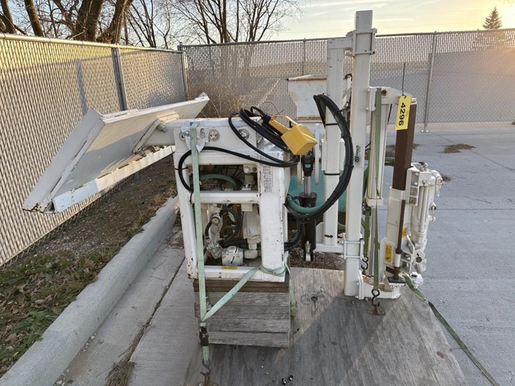 #4296-•-post-pounder-attachment-image-6