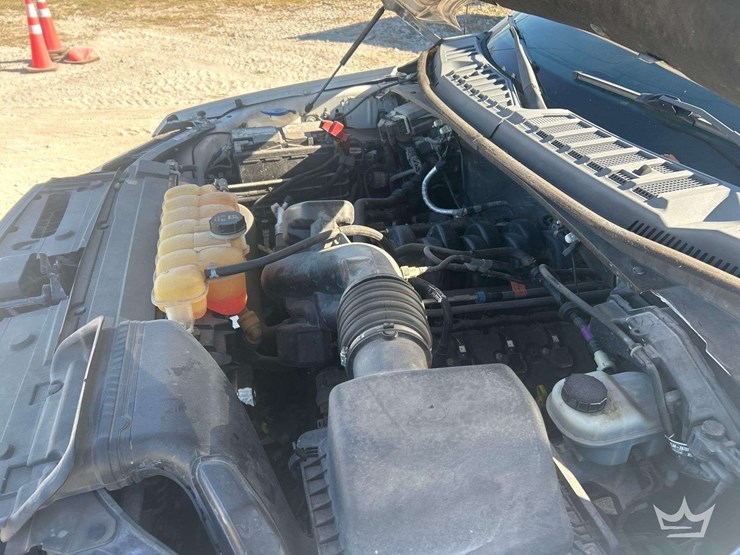 2017-ford-f150-image-8