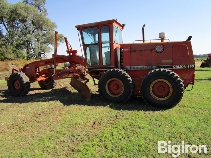 1981-galion-830-image-8