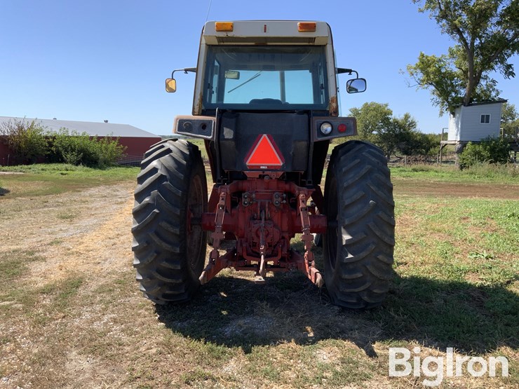 1977-international-1086-image-6