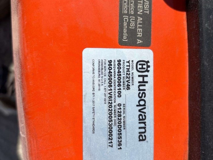 husqvarna-46in-riding-mower-image-11