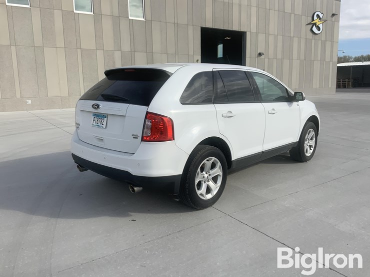 2014-ford-edge-image-5