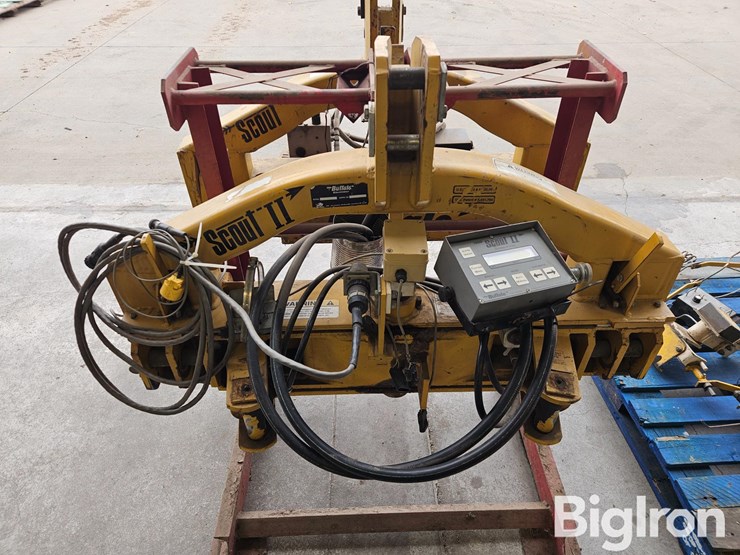 buffalo-scout-i-&-ii-guidance-systems-on-steel-holding-rack-image-11