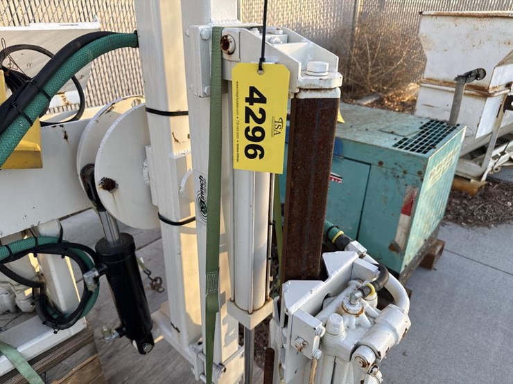 #4296-•-post-pounder-attachment-image-9