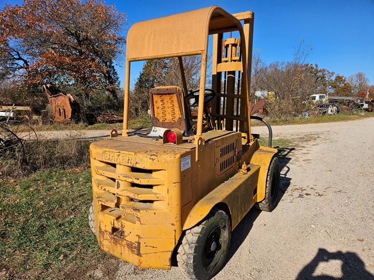 #22765-•-1960's-baker-forklift-(non-runner)-image-10
