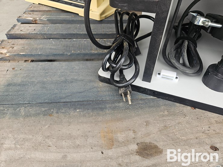 master-force-router-table-&-pro-tech-10"-table-saw-image-14