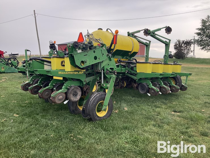 2009-john-deere-1770nt-image-5