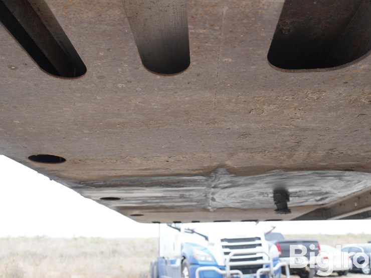 2016-utility-53'-image-13