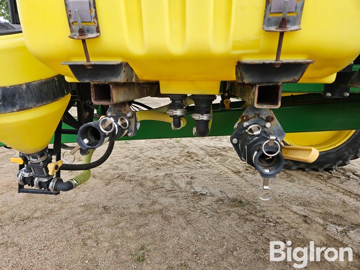 bestway-1,850-gal-100'-boom-pull-type-sprayer-image-19