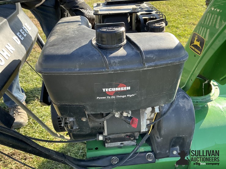 john-deere-1332-dde-snow-blower-image-14