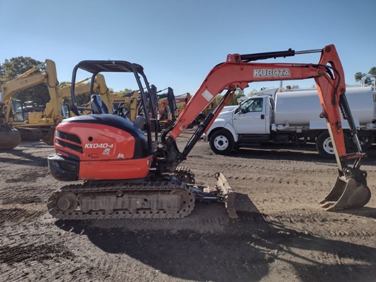 kubota-kx040-4-image-3