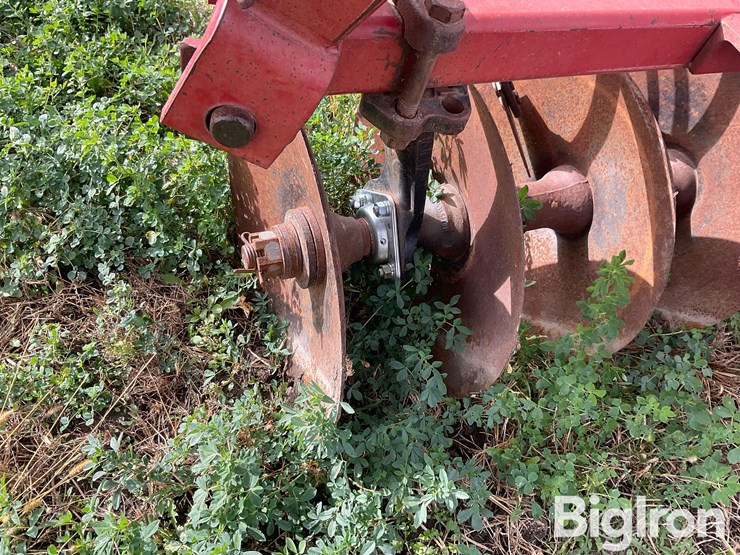 case-ih-3950-image-15