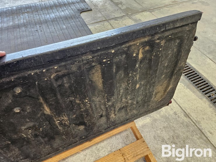 chevrolet-silverado-tailgate-&-box-floor-pad-image-12