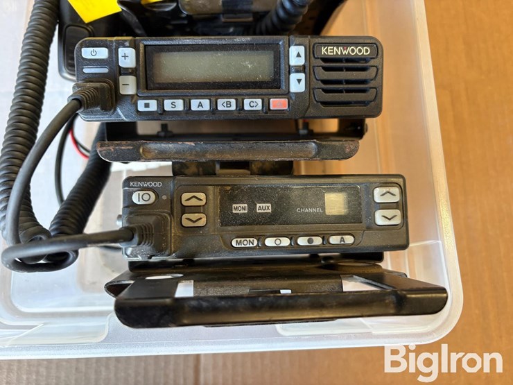 3-kenwood-radios-image-2