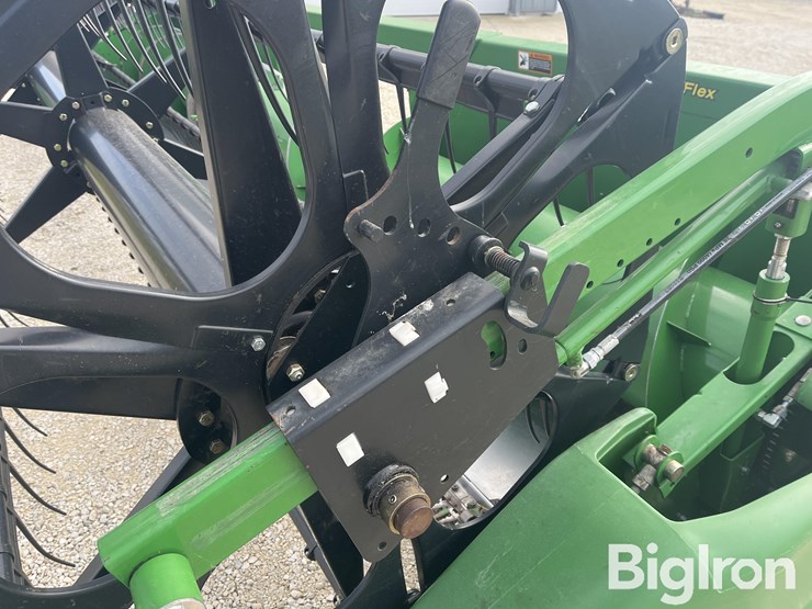 2013-john-deere-620f-image-16