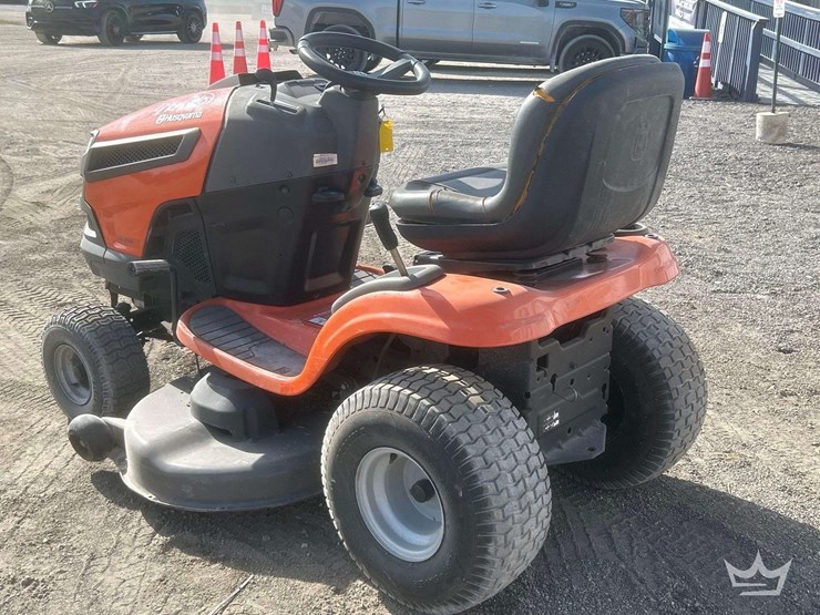 husqvarna-46in-riding-mower-image-4