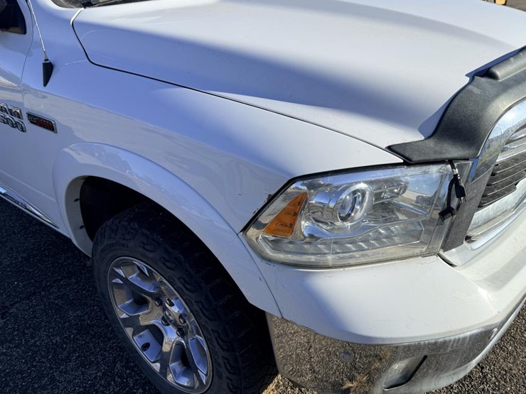 2016-dodge-1500-image-11