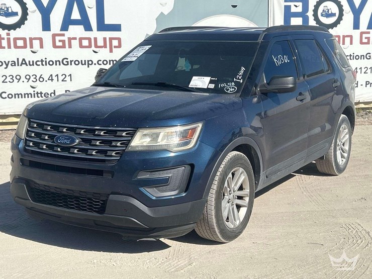 2017-ford-explorer-image-1