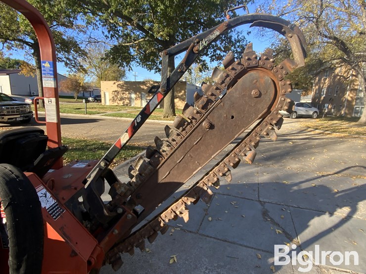 2006-ditch-witch-rt40-image-13