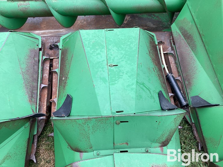 john-deere-444-image-12