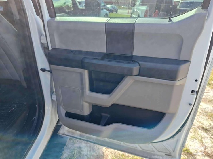 2018-ford-f150-image-39