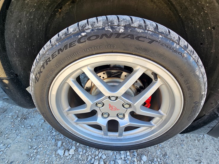 #22774-•-2002-chevrolet-corvette-z06-car-image-58