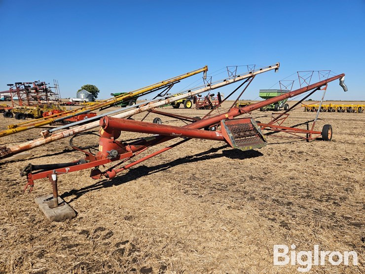 8"x55'-swing-out-hopper-auger-image-1