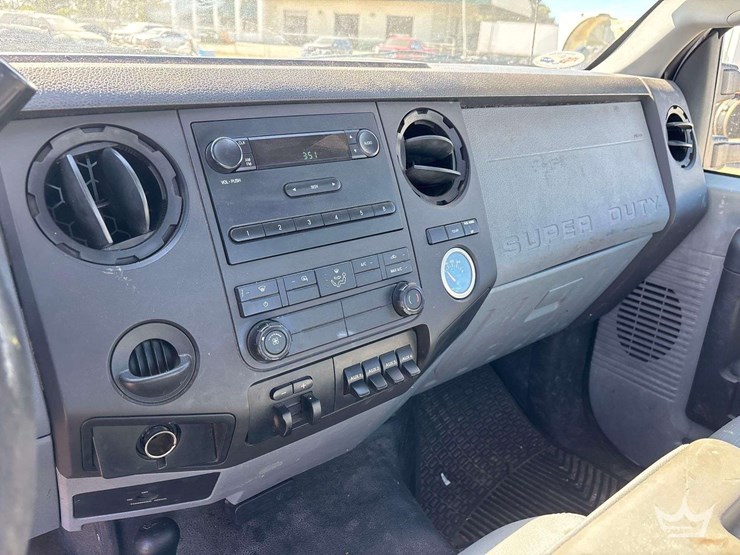 2015-ford-f350-image-16