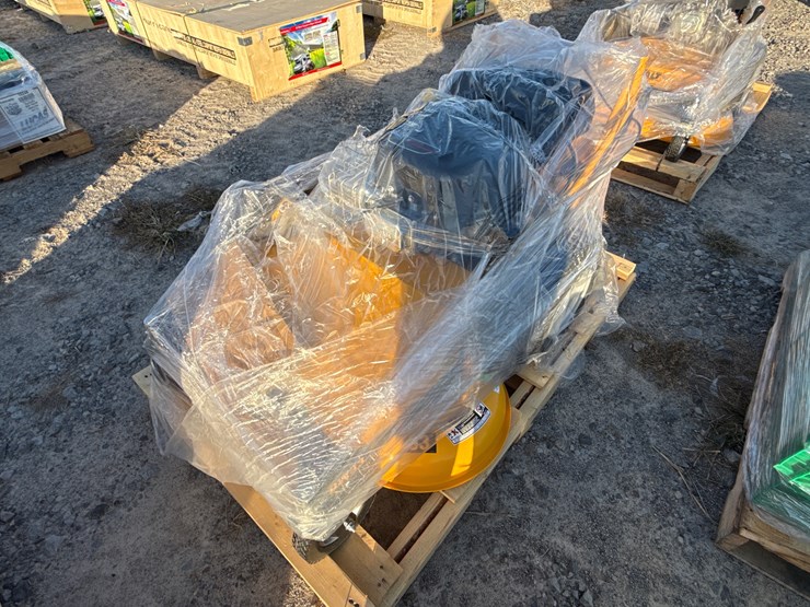 #26-•-unused-dewalt-dw33-walk-behind-zero-turn-mower-inv#32770-image-2