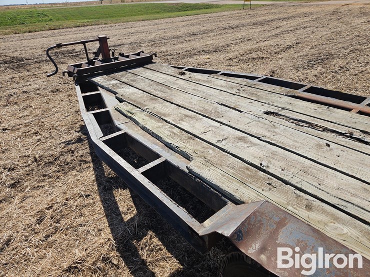 19'-tri/-axle-flatbed-trailer-image-17