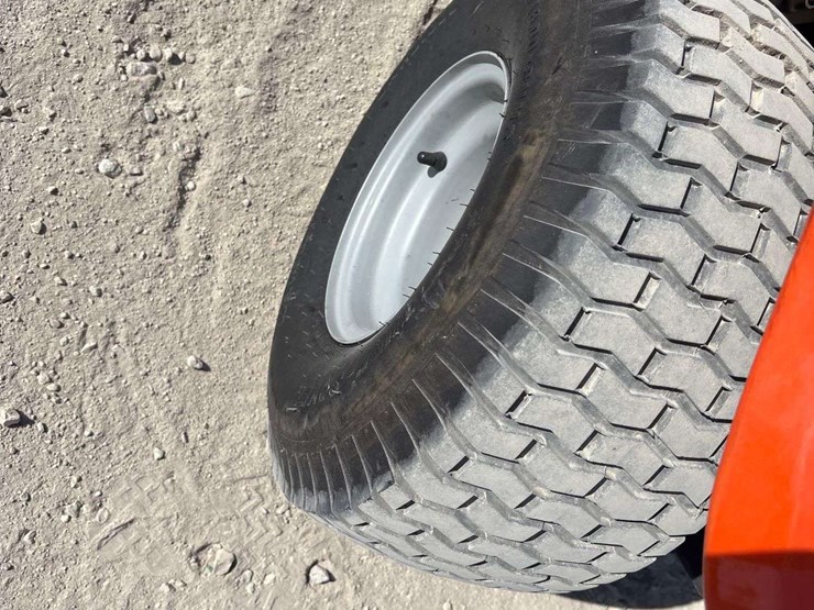 husqvarna-42in-riding-mower-image-8