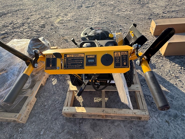 #22-•-unused-dewalt-dw33-walk-behind-zero-turn-mower-inv#32766-image-5