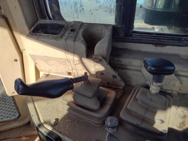 caterpillar-d8r-image-10