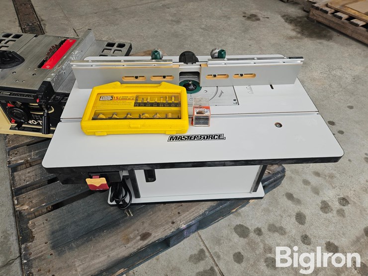 master-force-router-table-&-pro-tech-10"-table-saw-image-10