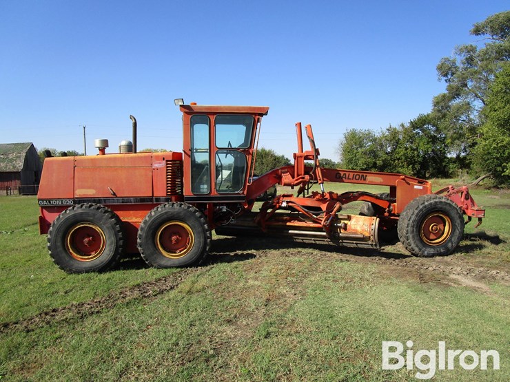 1981-galion-830-image-4