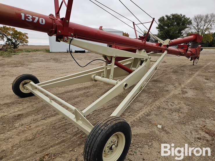 2019-buhler-farm-king-1370-image-18