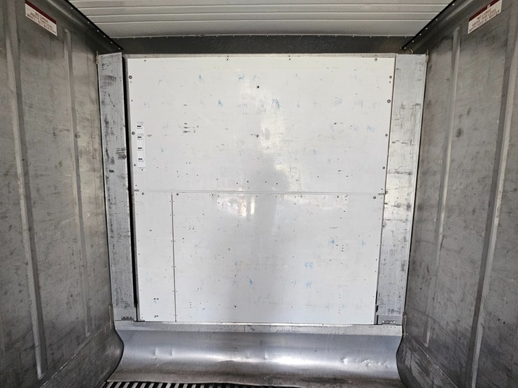 #22767-•-40'-refrigerated-container-image-16
