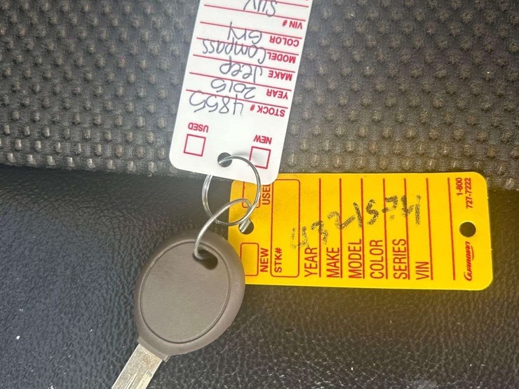 2015-jeep-compass-image-32