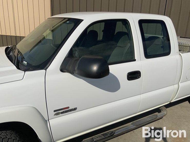 2004-chevrolet-silverado-3500-ls-image-15