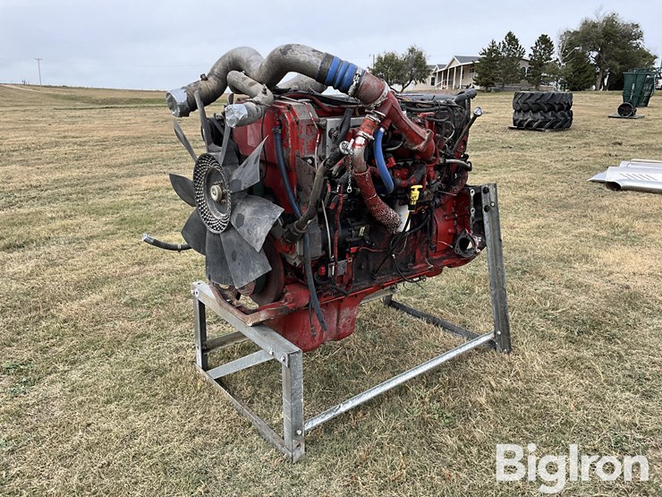 cummins-isx15-turbo-diesel-engine-image-1