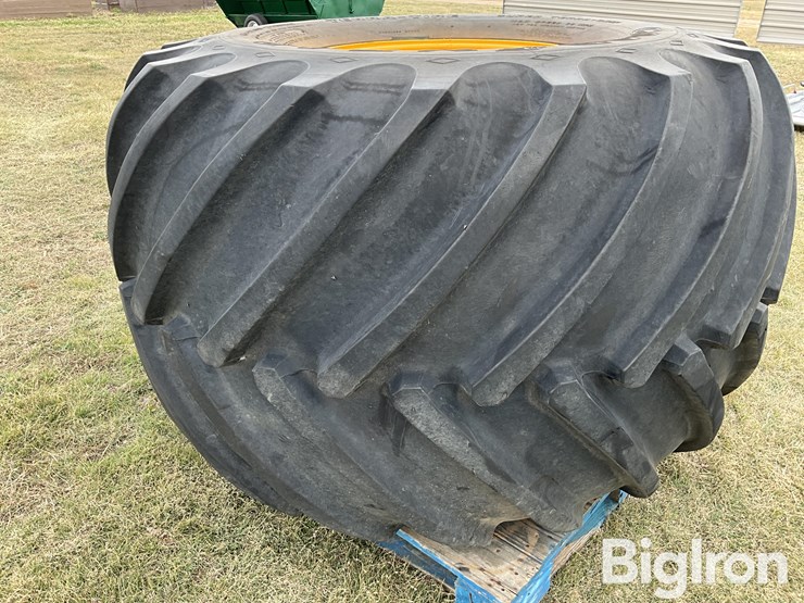 goodyear-66x43.00-25-flotation-terra-tire-w/8-bolt-rim-image-2